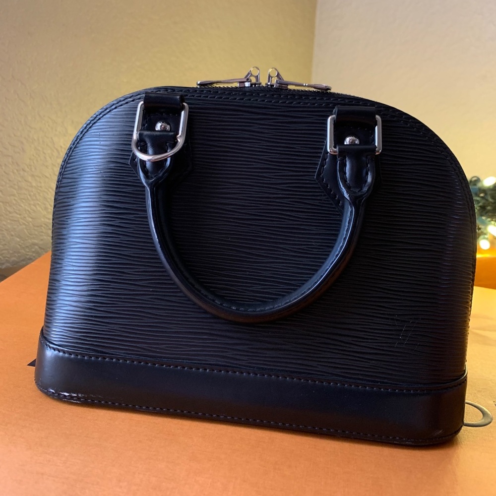 Louis vuitton alma bb epi